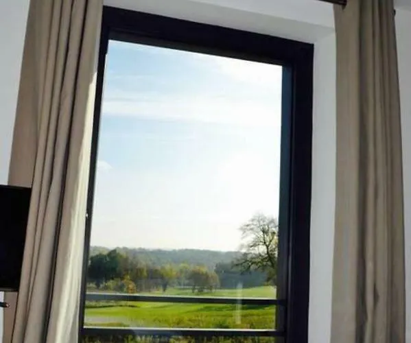 Гостевой дом Saint-emilion Golf - St Andrews Gardegan-et-Tourtirac